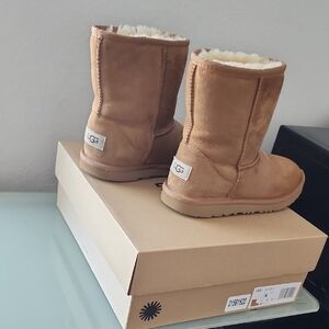 UGG Classic Chestnut Boots